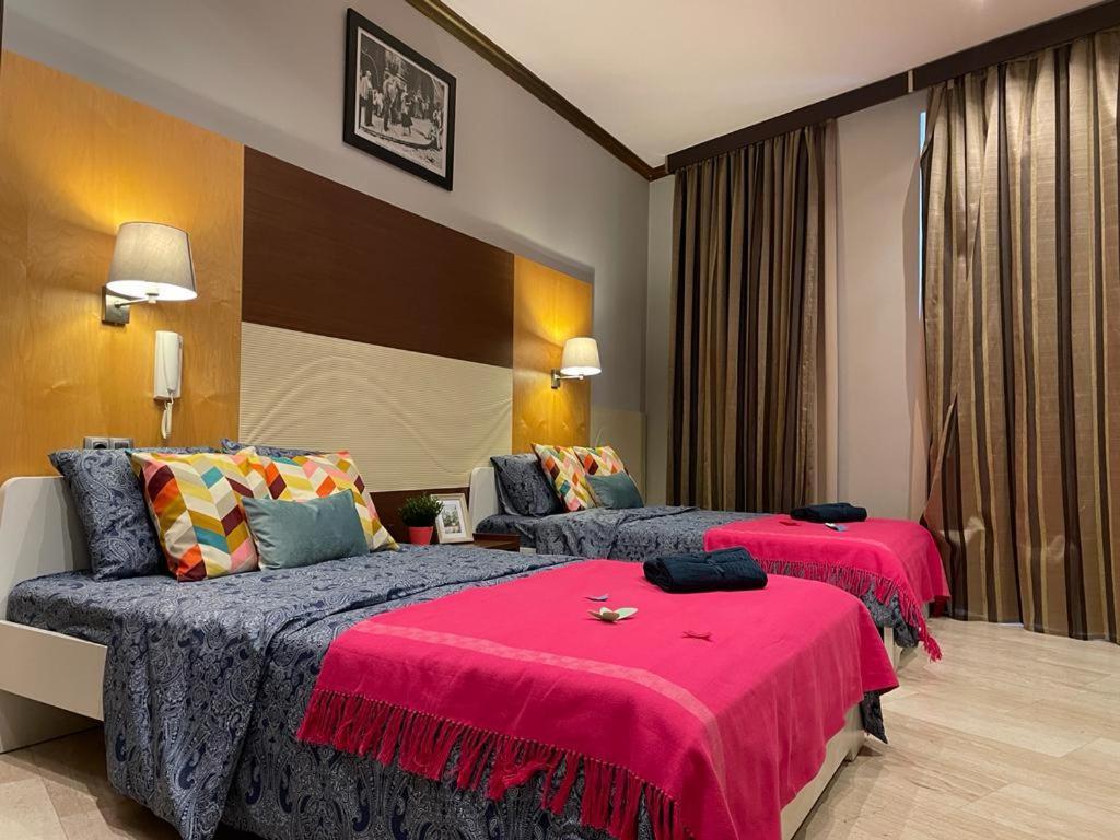 By La Rambla Rooms Barcelona Exterior photo